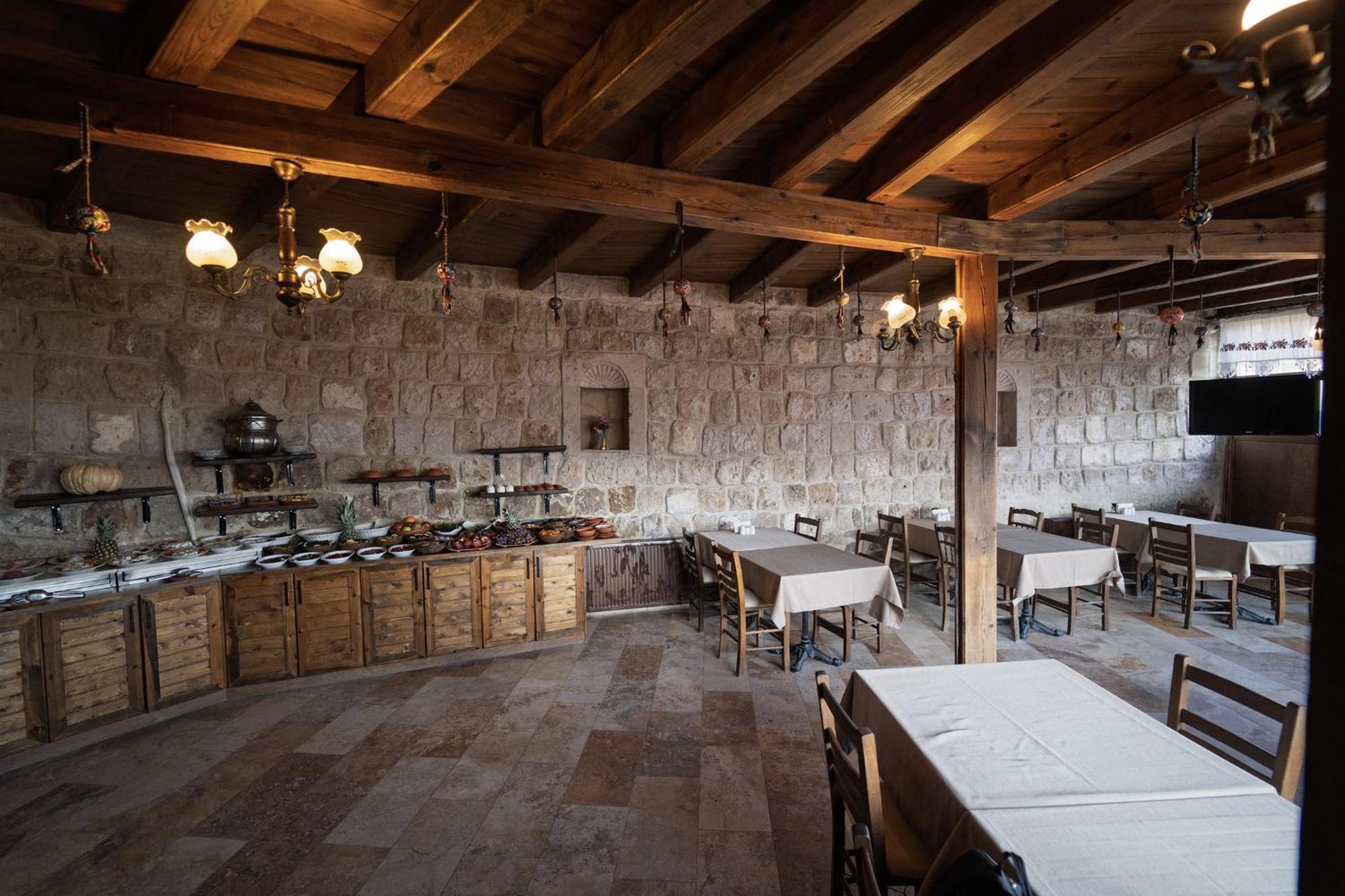 Grand Cave Suites Goreme Bagian luar foto