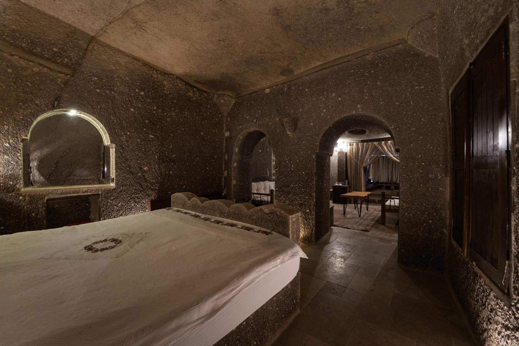 Grand Cave Suites Goreme Bagian luar foto