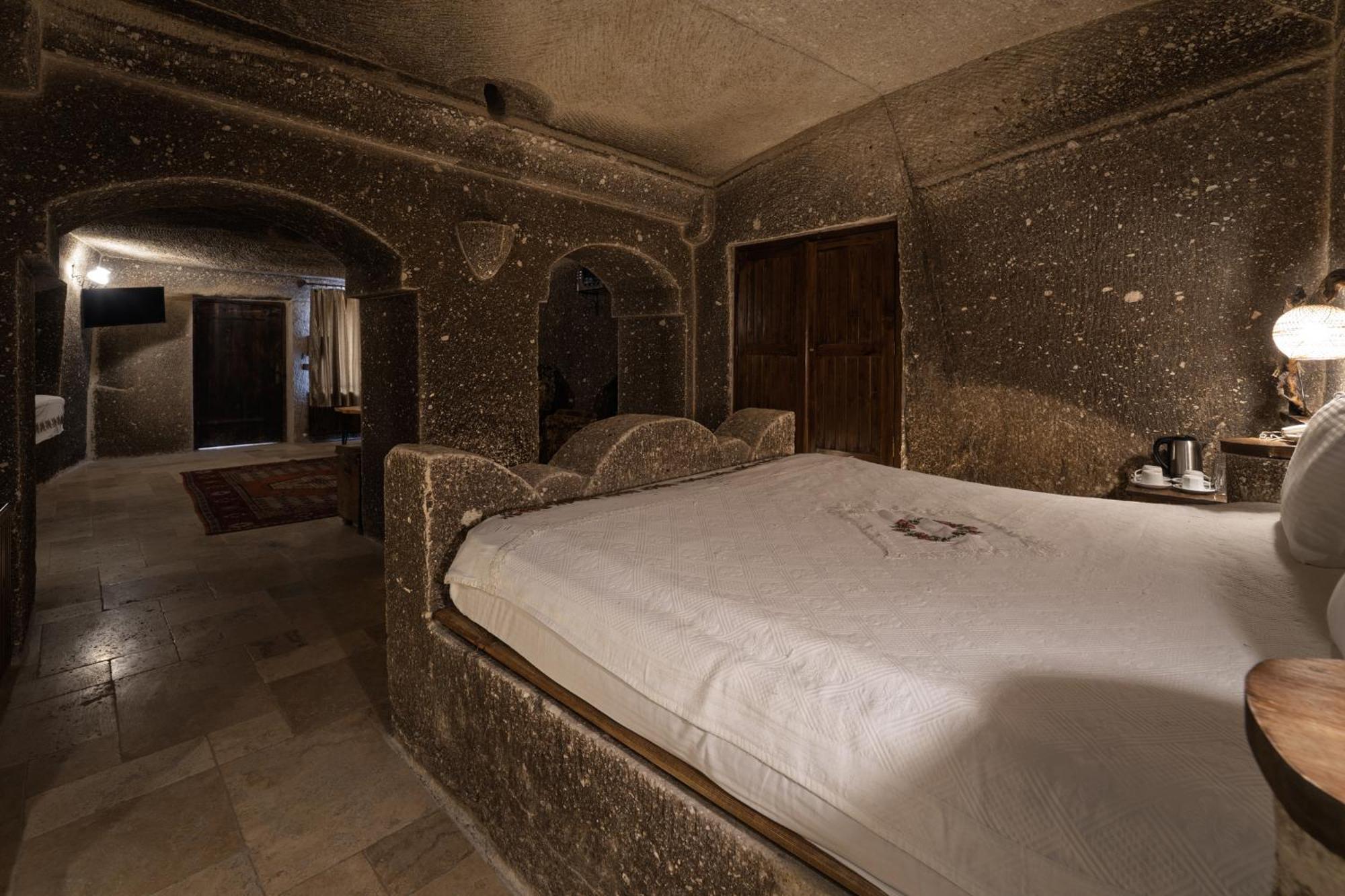 Grand Cave Suites Goreme Bagian luar foto