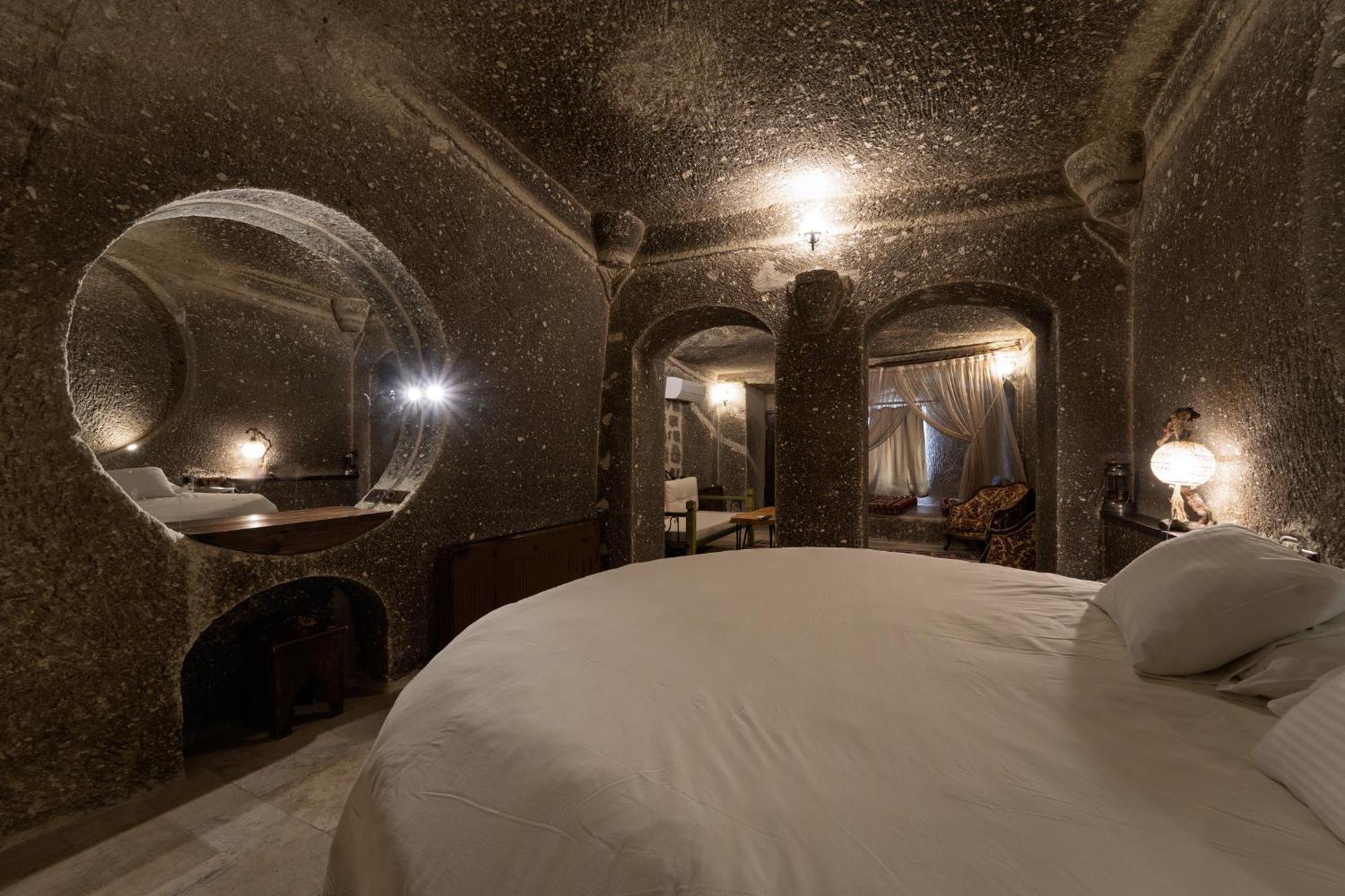Grand Cave Suites Goreme Bagian luar foto