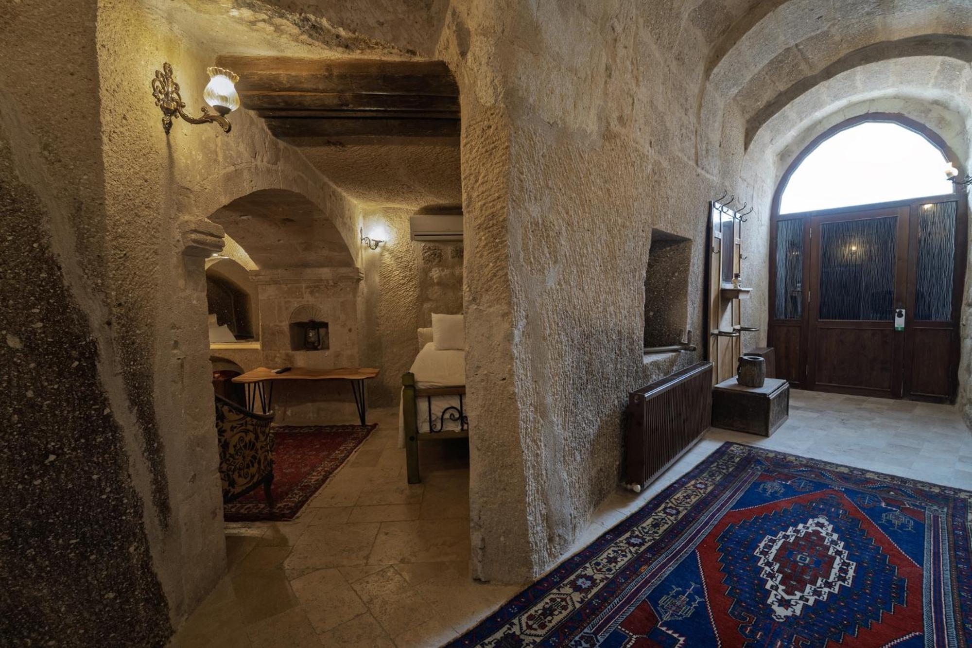 Grand Cave Suites Goreme Bagian luar foto