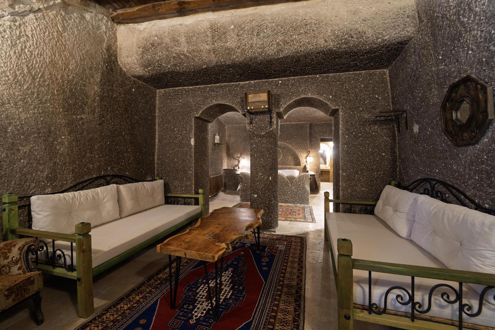 Grand Cave Suites Goreme Bagian luar foto