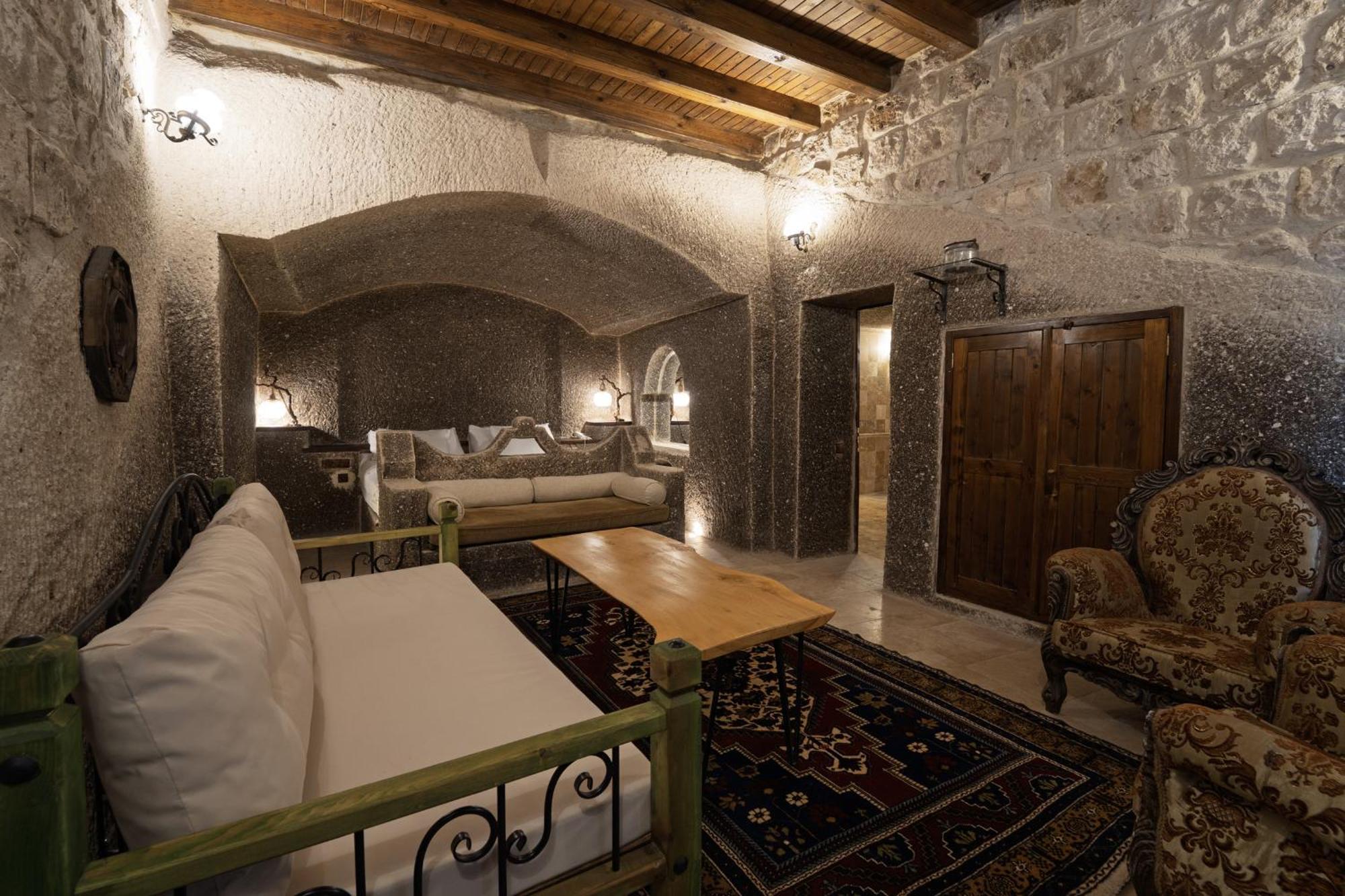 Grand Cave Suites Goreme Bagian luar foto