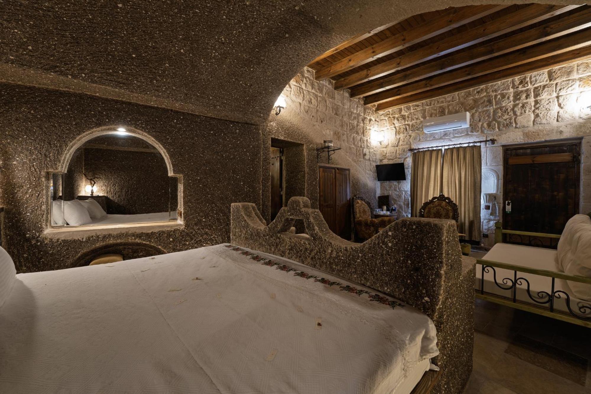 Grand Cave Suites Goreme Bagian luar foto