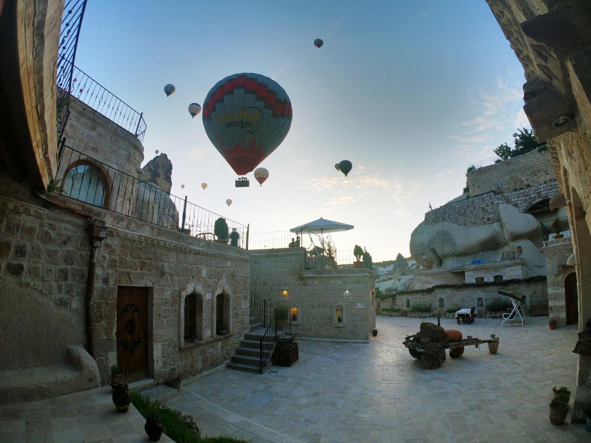 Grand Cave Suites Goreme Bagian luar foto